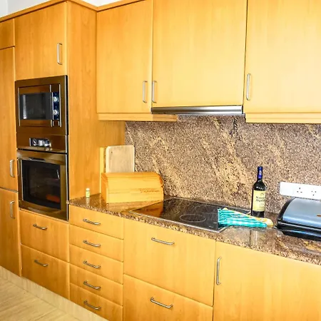 Sleeps 6 Pool Air Con T627259 Es Canutells
