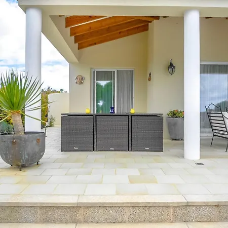 Sleeps 6 Pool Air Con T627259 Villa Es Canutells