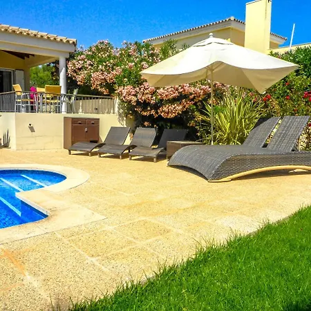 וילה Sleeps 6 Pool Air Con T627259 *